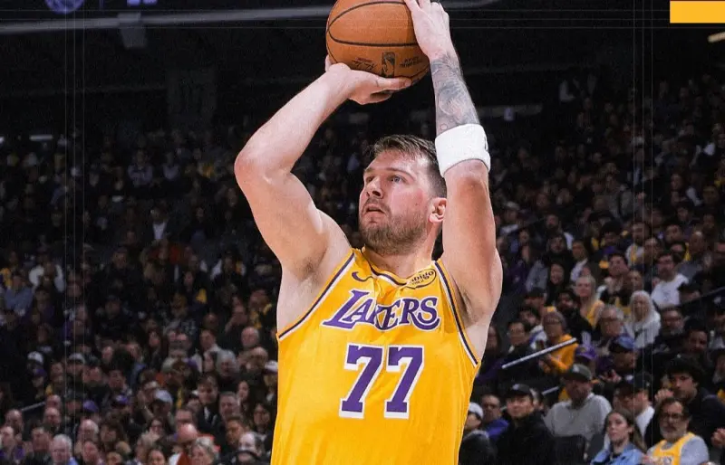 查克|逐帧拆解:东契奇技术细节解析,对阵国王爆砍42分&赛季第7次40+