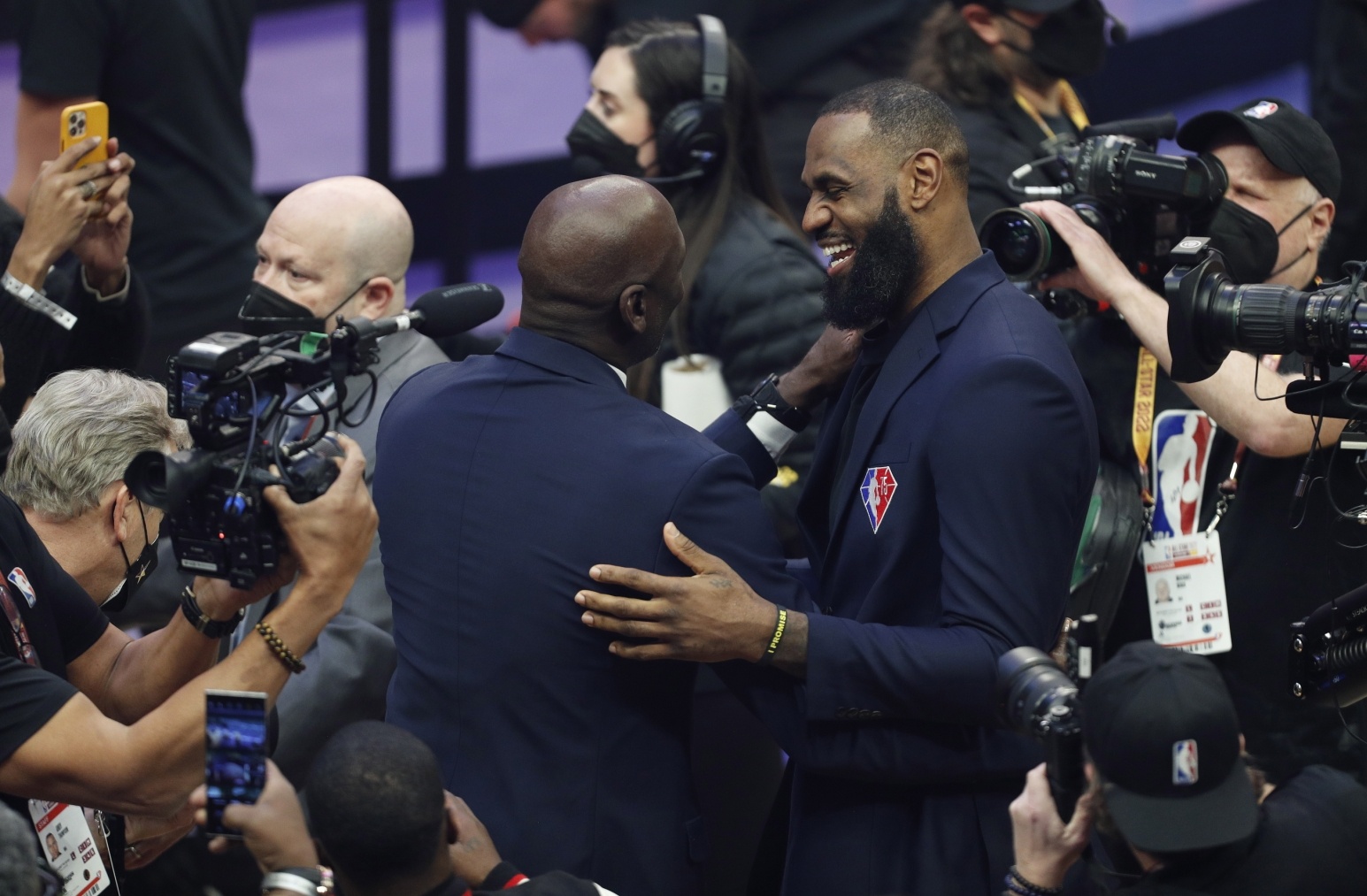 Skip：恭喜詹姆斯胜场数历史第一 他现在比乔丹多打662场比赛