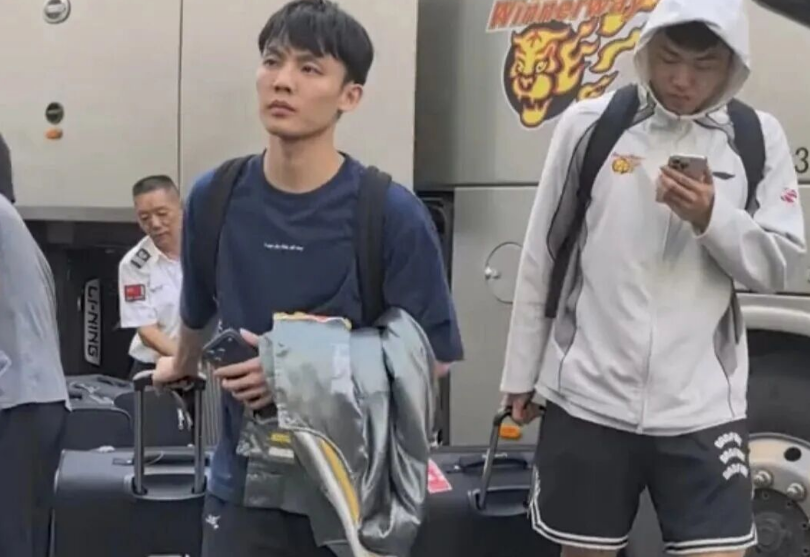 预测游戏-广东男篮今日早报!主场球票遭遇哄抢,杜峰指导或主动变阵,徐昕入选中国男篮